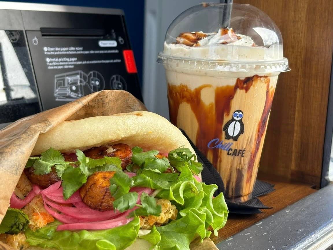 Chill Café, Les Abymes